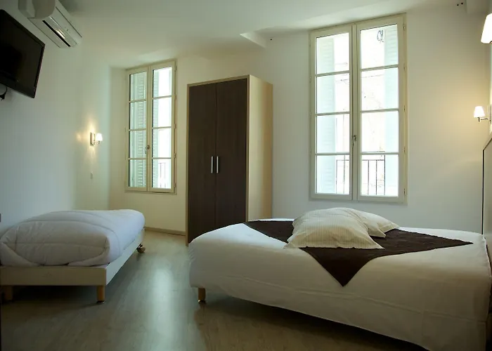 Le Magellan 2* Épernay