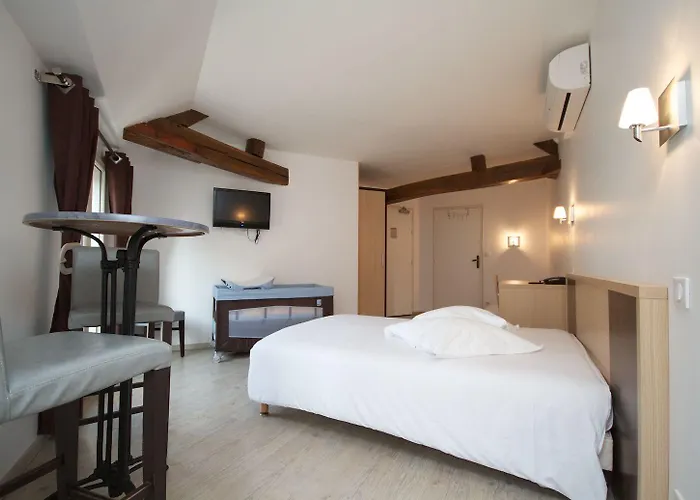 Le Magellan Hotel 2*